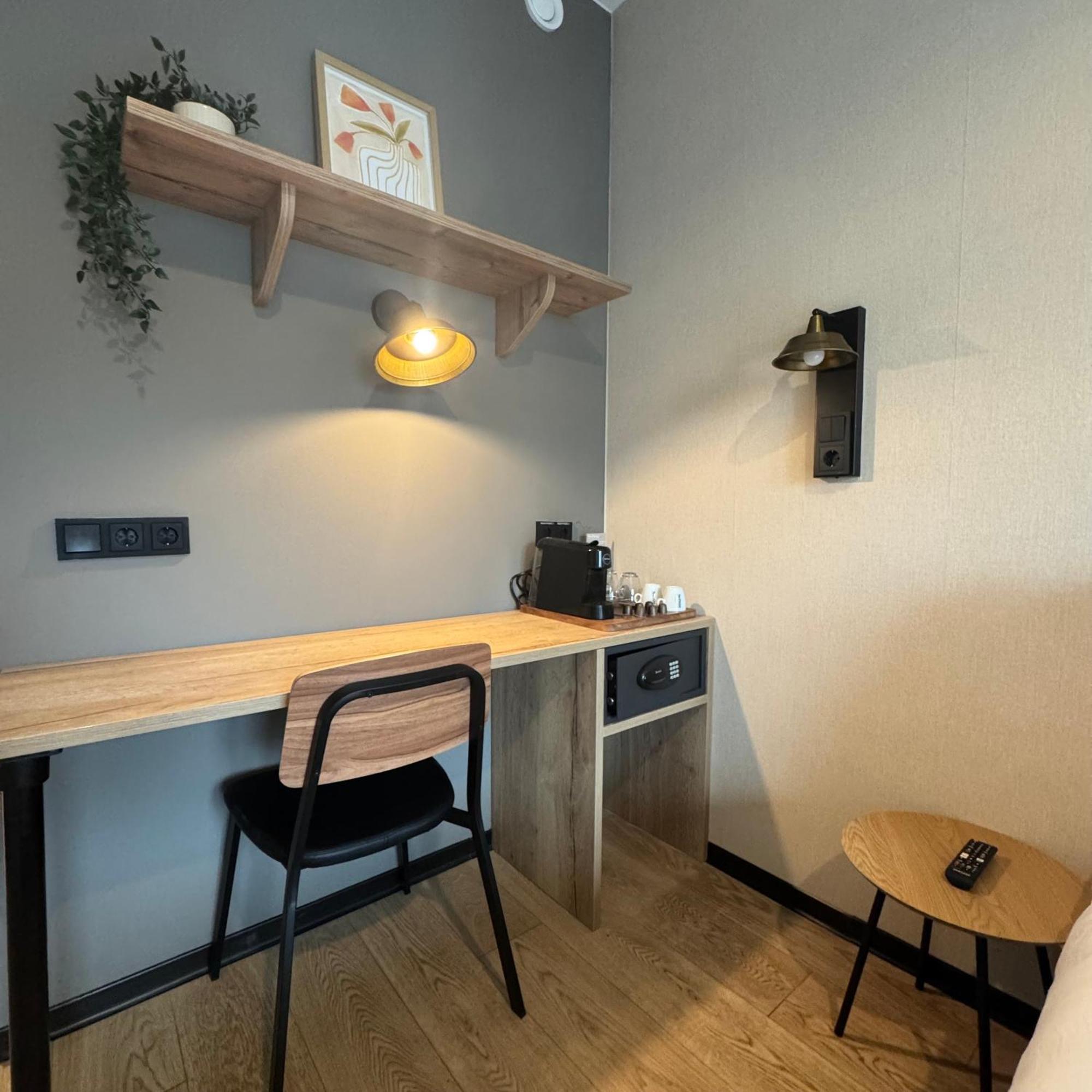 Hotel Emilia 카슈벨 외부 사진